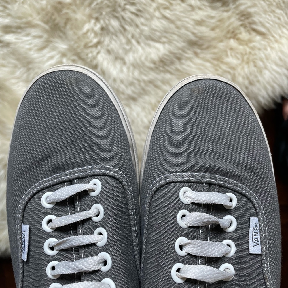 GUC Vans Off the Wall Lace Up Sneakers - Picture 7 of 7